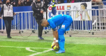 两进两出！贝西洛维奇已经是第二次在同曦下课