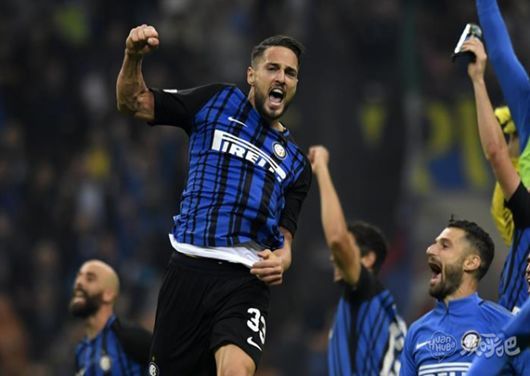 齐达内晒和樊振东打球照，足球界和乒乓球界梦幻联动，网友直呼：太帅了