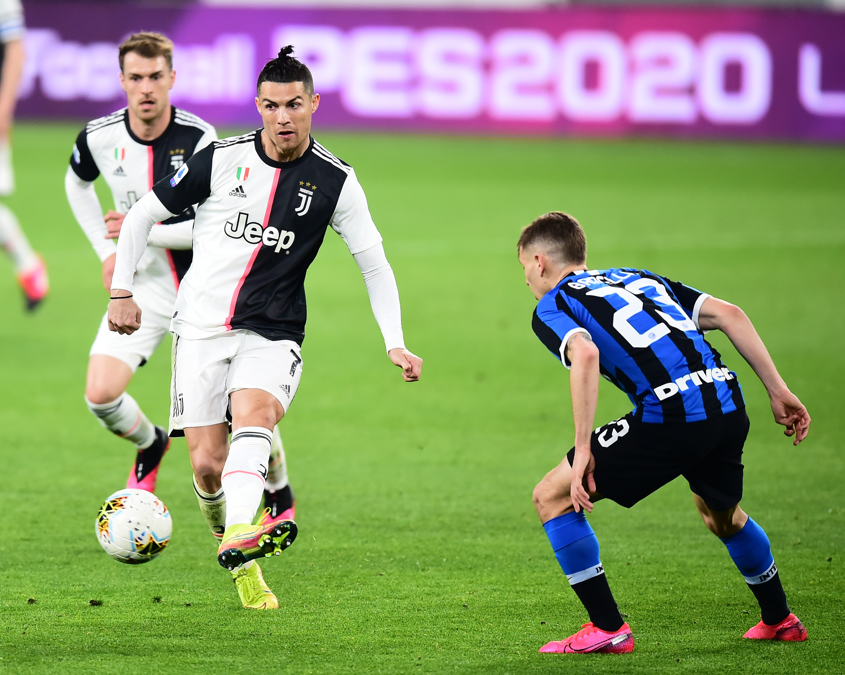 高难度跑酷挑战，最后一个惊艳全场