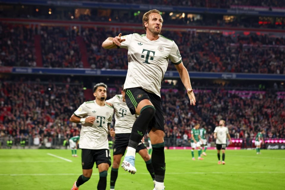 孔帕尼：凯恩和对手的手臂位置几乎一样，这种情况不该判点球