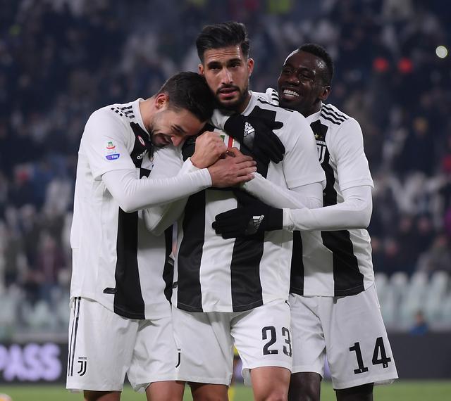 获体育传奇奖！托雷斯：感谢马德里足协，我对此感到无比自豪