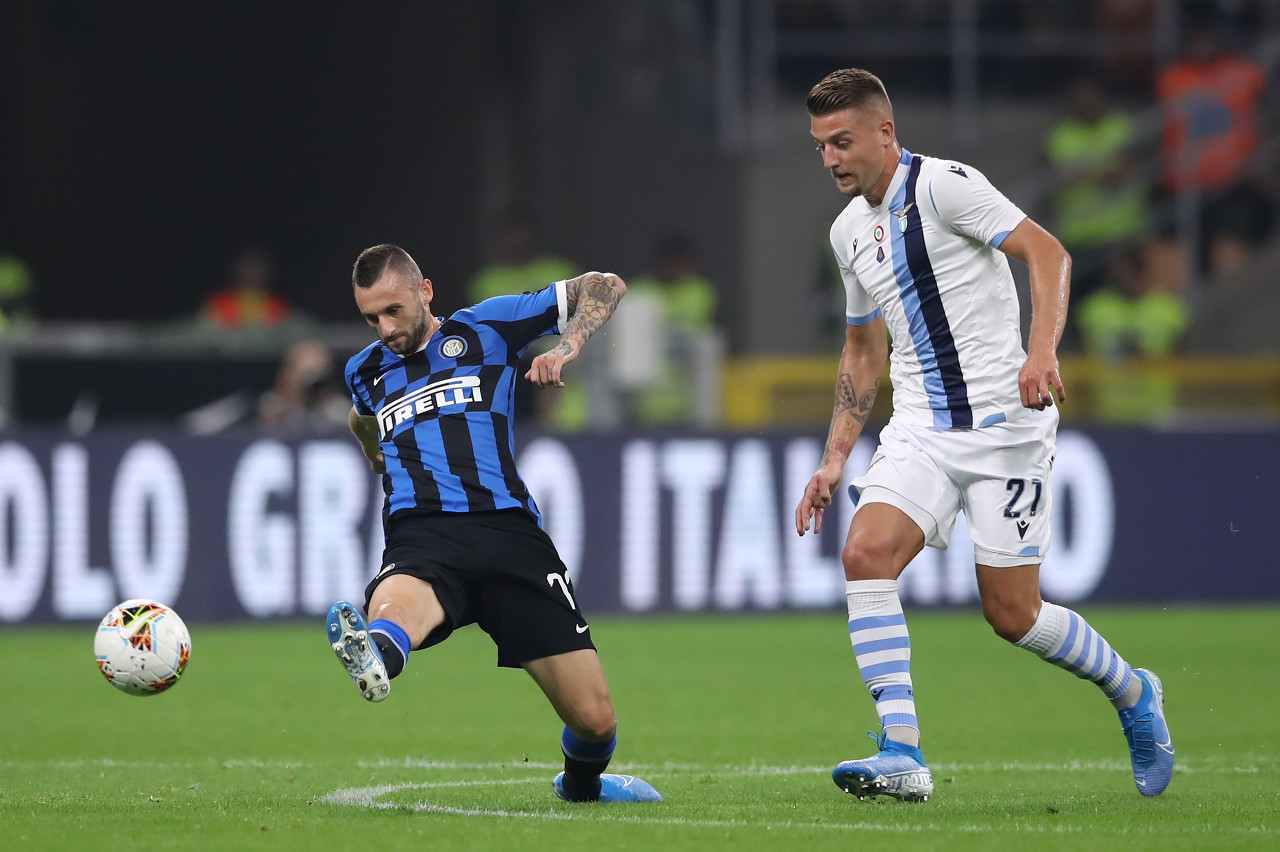 记者：国米正在关注阿克，曼城要价3500万欧元