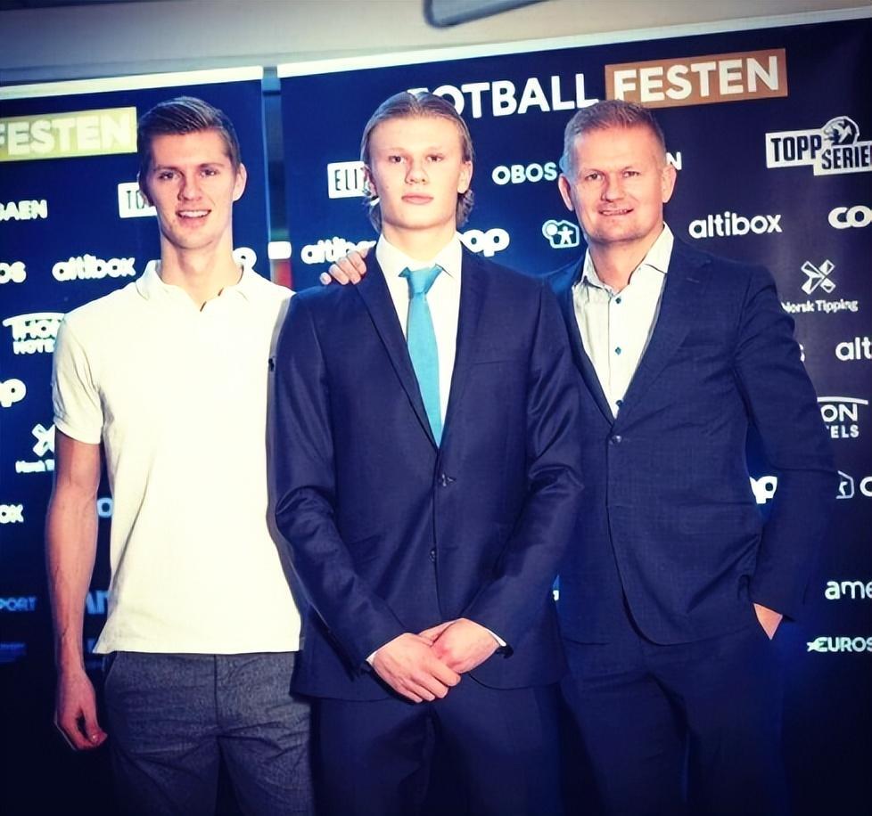 半场：米兰1-2都灵，拉比奥世界波，托莫里送点，莱奥伤退