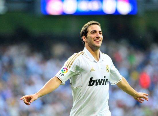 邮报：利物浦开会讨论了卡拉格的报道方式，队内多人对他不满