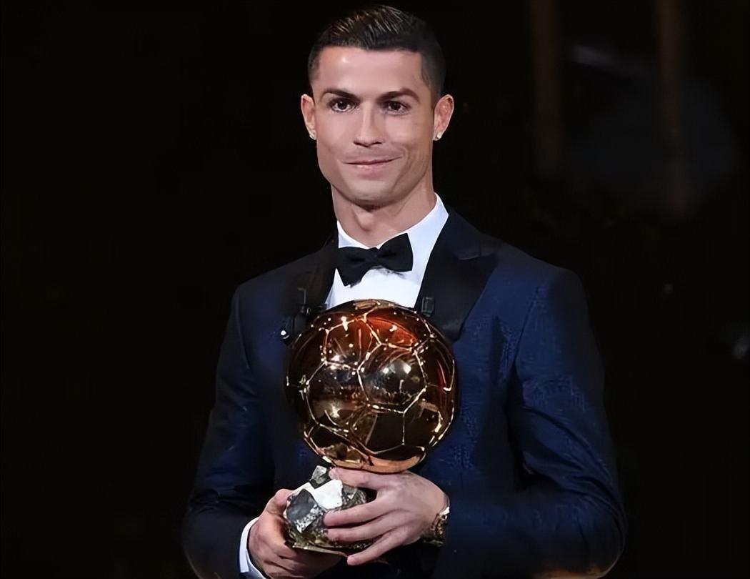 足球中超多名老将宣布退役，时代落幕